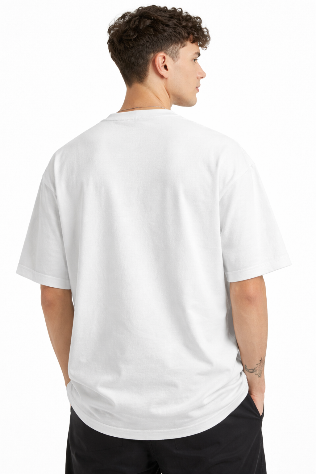 ESSENTIAL WHITE T-SHIRT